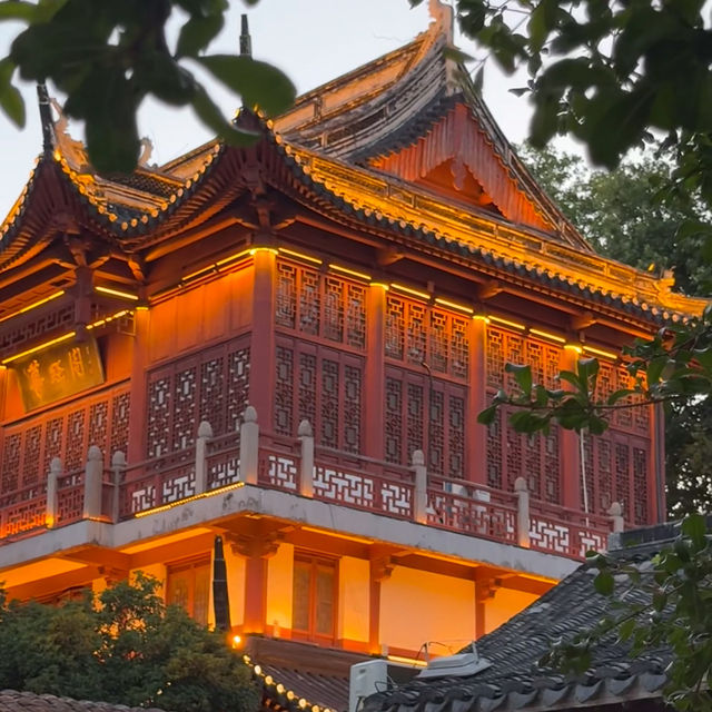 🏮 Fuzimiao – Nanjing’s Lively Old Quarter 🏮