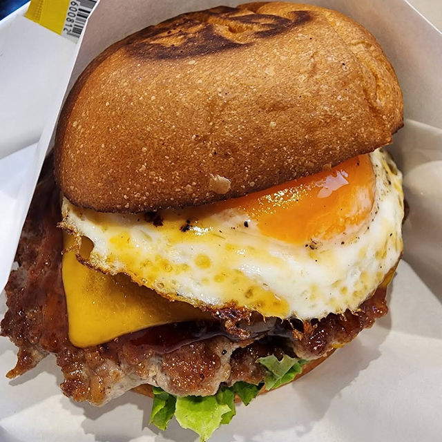 【東京/原宿🇯🇵】焼肉の名店が手掛けるパティ🍔 HENRY'S BURGER Harajuku
