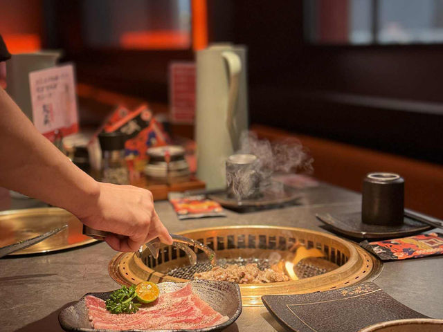 Shopping Spree in ChongQing: Mall Madness & Epic Eats 🛍️🍲