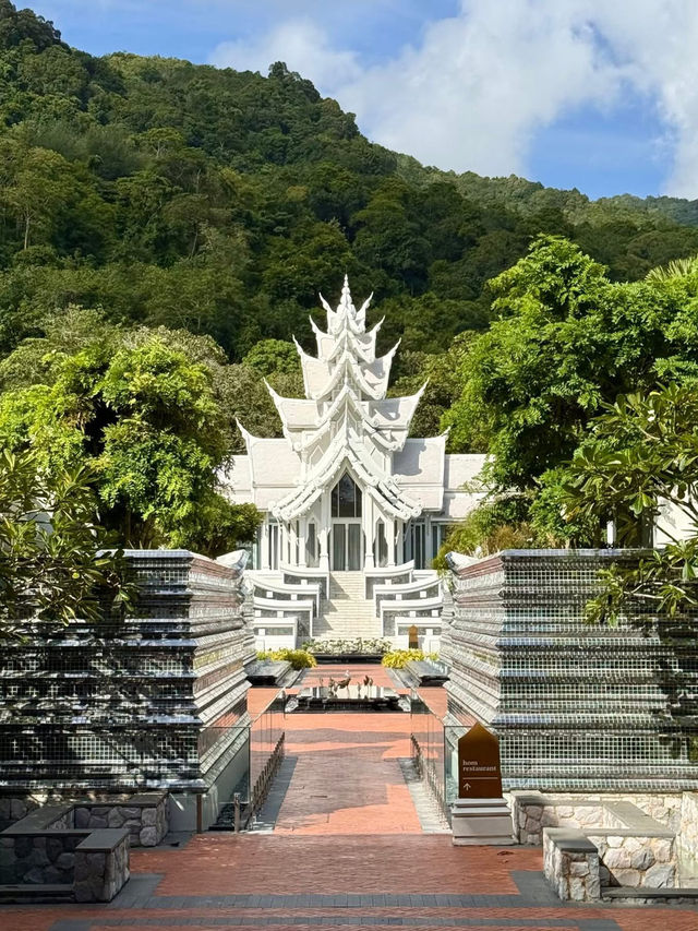 IC Phuket หนึ่งในโรงแรมที่วิวทะเลสวยมากๆ