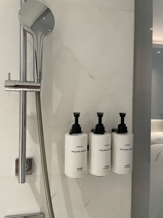 상해 호텔 아직도 고민하세요? 후회없는 선택, 콘래드 상하이 🏨✨