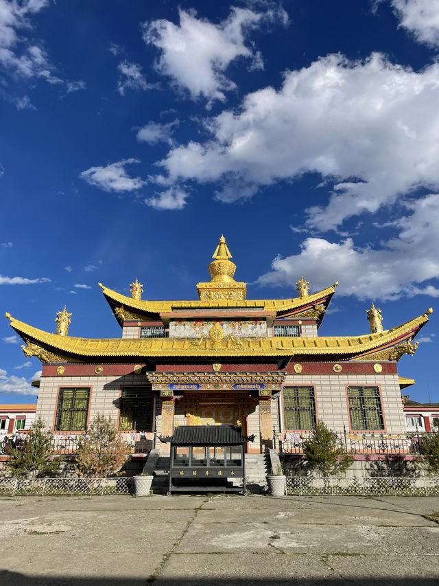 สถูปทองแห่งถ่ากง 