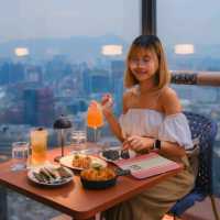 โรมแรมฮ่องกงวิว Victoria Harbour ใจกลางจิมซาจุ่ย