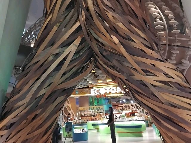 ชมงานศิลปะดีๆที่ชั้น 5 สยามพารากอนกันค่ะ