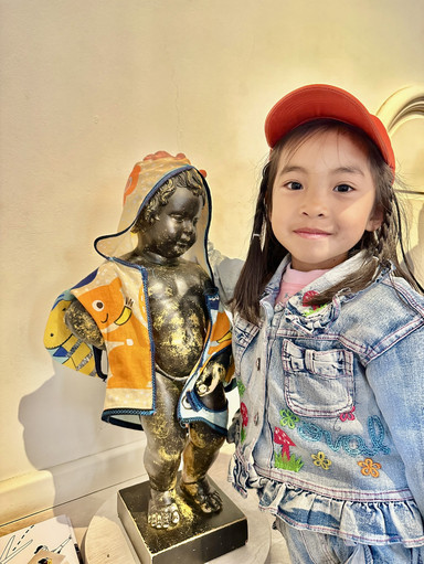 ベルギーの小便小僧博物館🇧🇪 | 子供たちのワードローブが私のもの