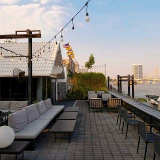 อิ่มอร่อยเซตมงคลตรุษจีน ชิลด์วิวริมน้ำเจ้าพระยา