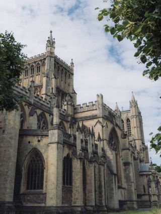 🏰 Historic Landmark at Bristol Cathedral