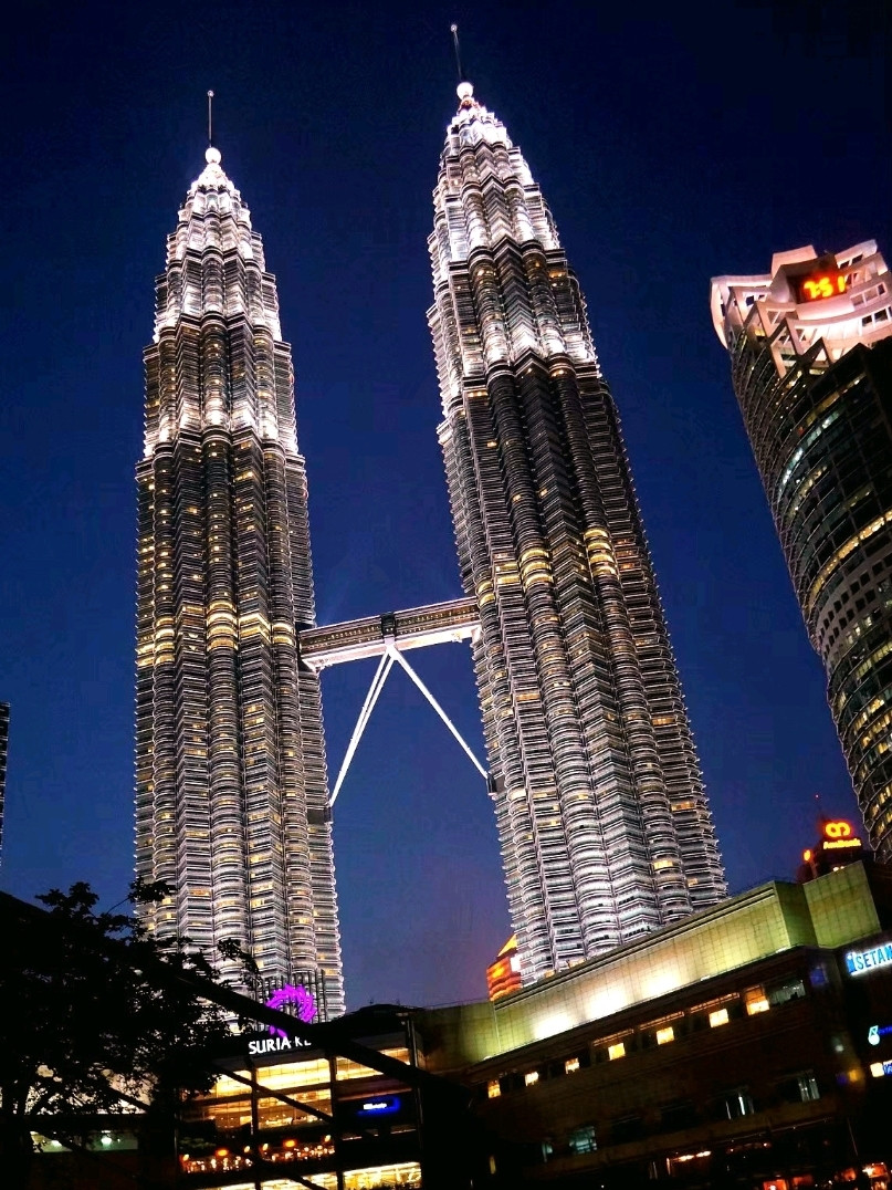 マレーシアのシンボル、ペトロナスツインタワー。 | Trip.com クアラ