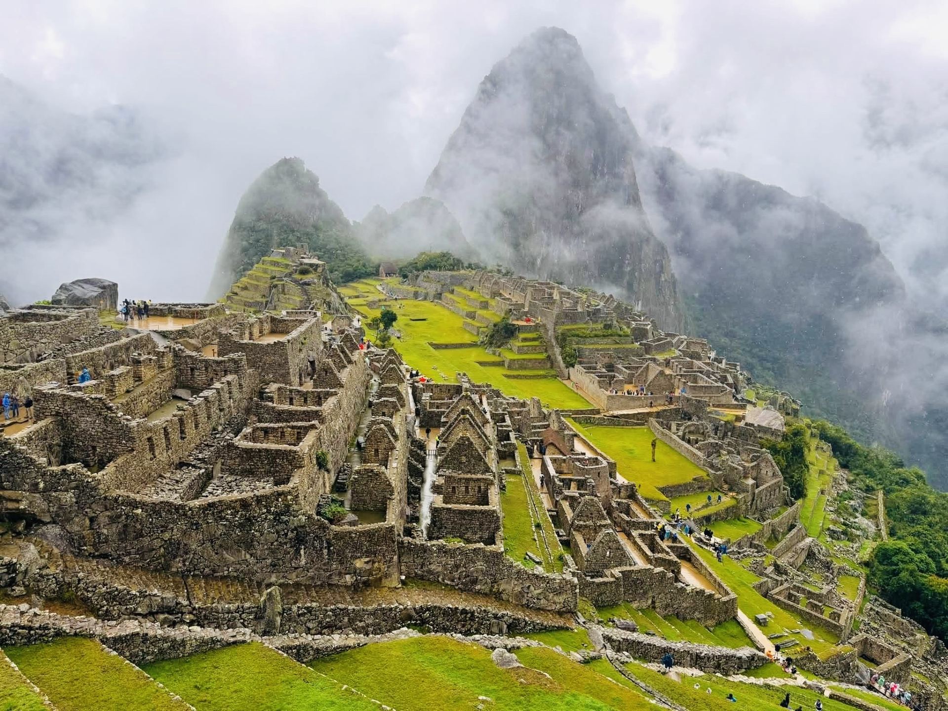 Machu Picchu — Saat Sejarah Berpadu dalam Pelukan Awan