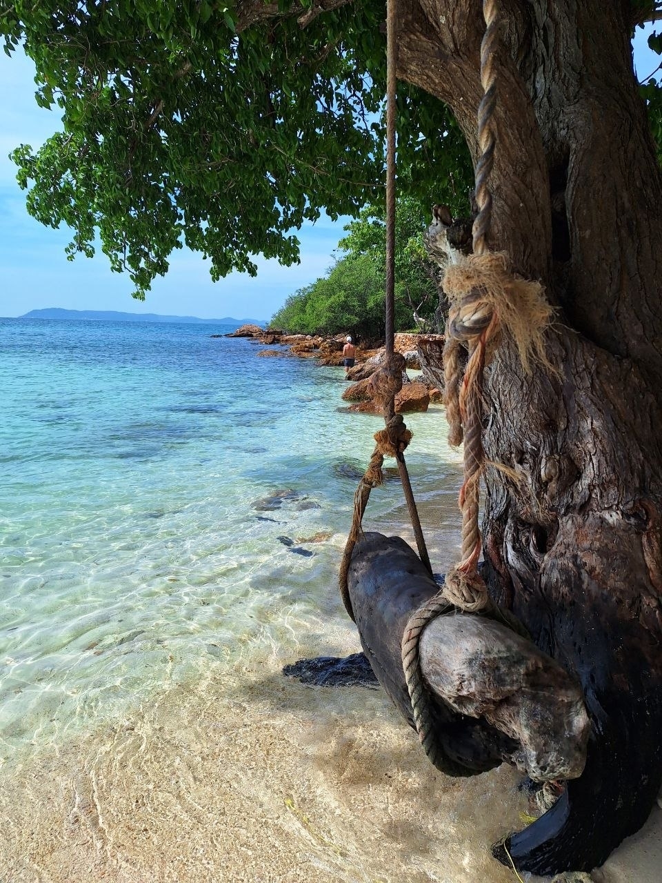 Koh Larn: Best Beaches and Essential Tips
