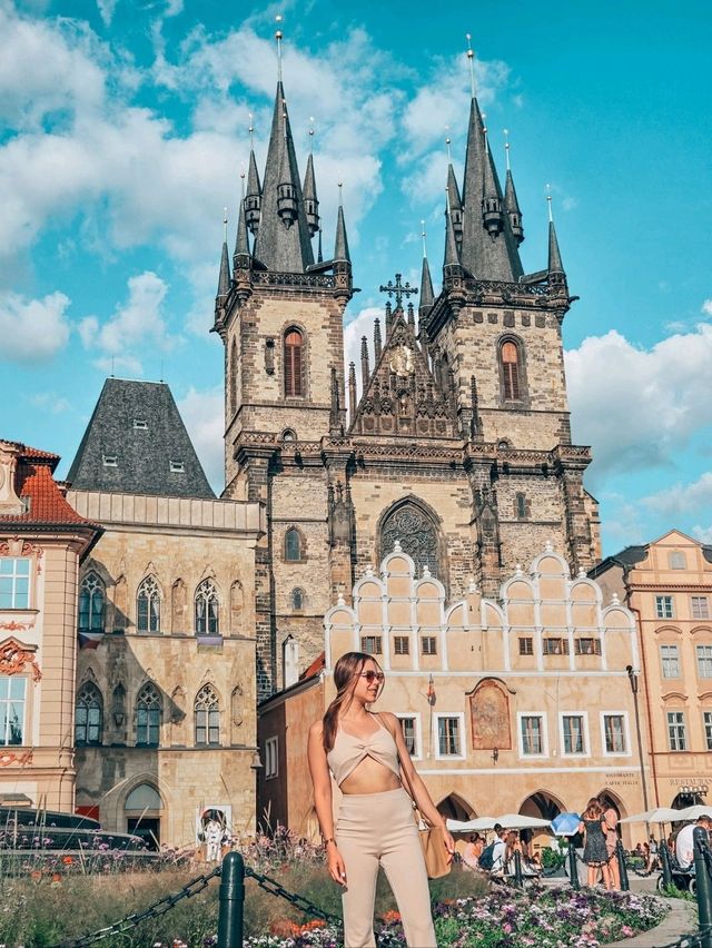 ✨ I mean... isn’t it the most beautiful city of Europe?!🇨🇿💫