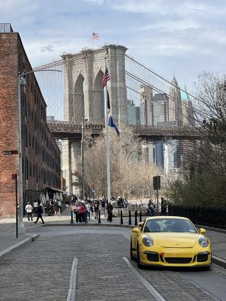 A Golden Hour Walk Through DUMBO, Brooklyn ✨