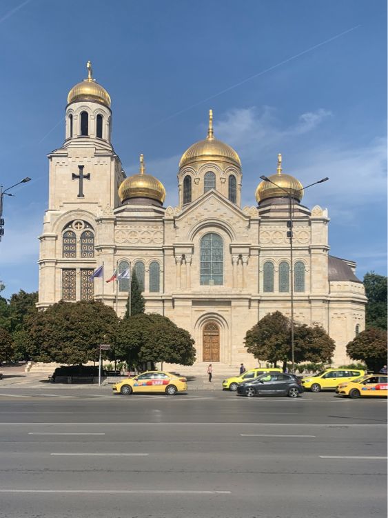 保加利亞聖母安息主教座堂