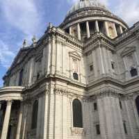 Walking from Bank Station to China Town