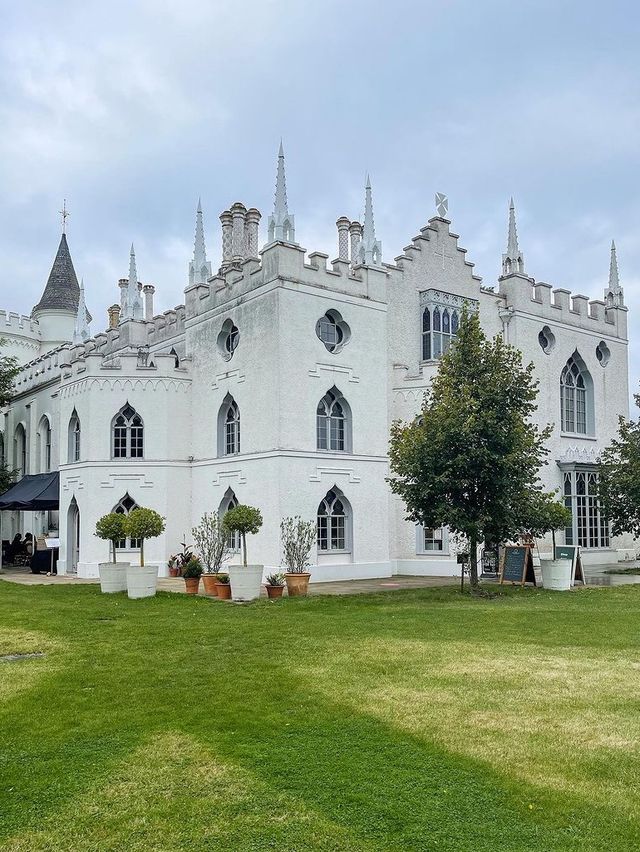 🌺🏰 Strawberry Hill House & Garden Gothic