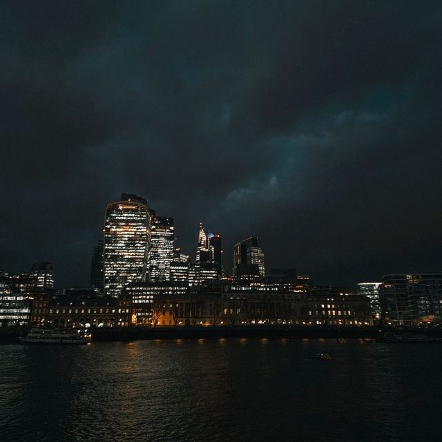 Christmas strolls and views of London