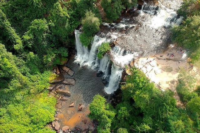 Serene Siem Reap: Temples and Tranquility 🌿