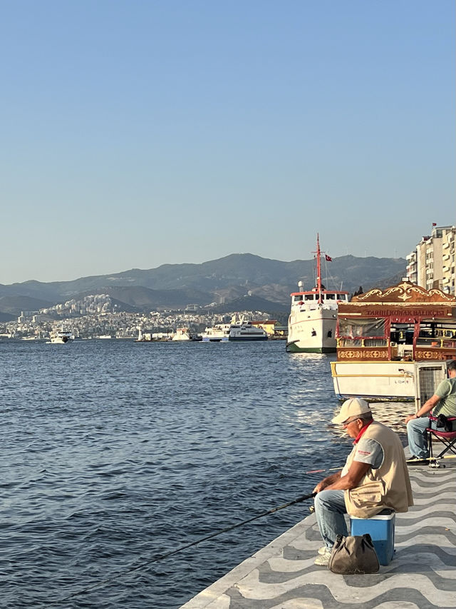 Turkey: an icon of Izmir, the Kordon