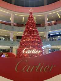 Dubai Mall - the Biggest One in the World 