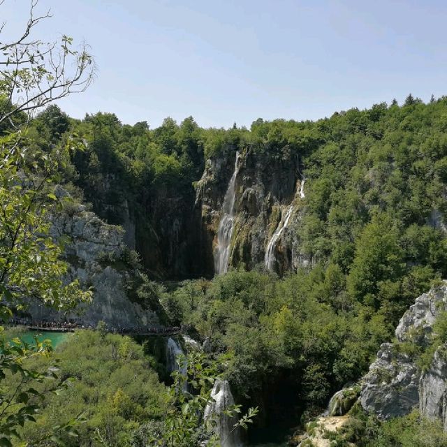 Plitvice Lakes – A Journey Through Waterfalls and Forests
