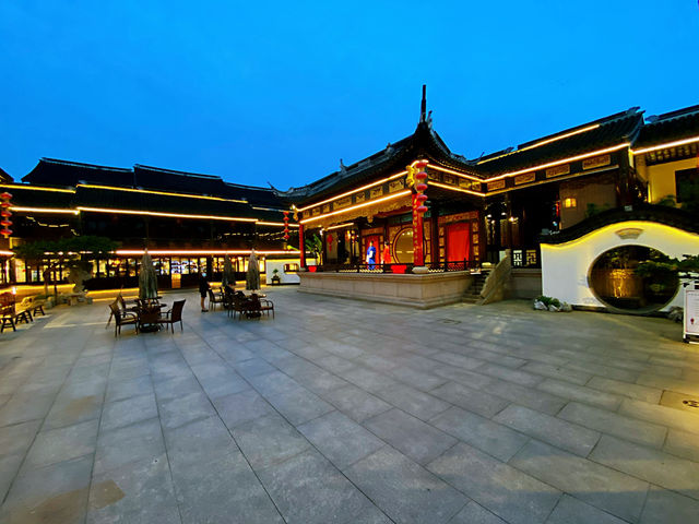 Zhouzhuang by Night – Pure Magic on the Water