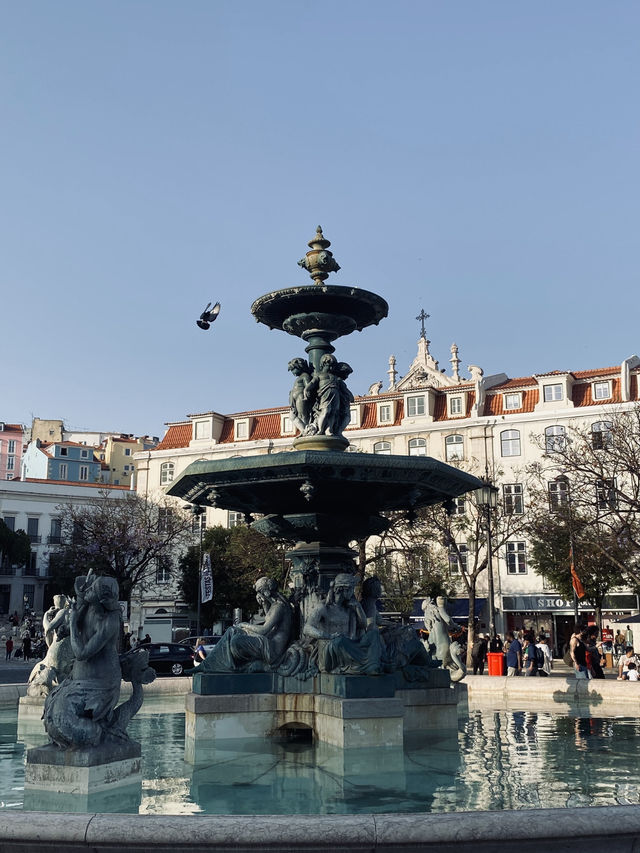 Lisbon ：A City That Smiles in the Sun
