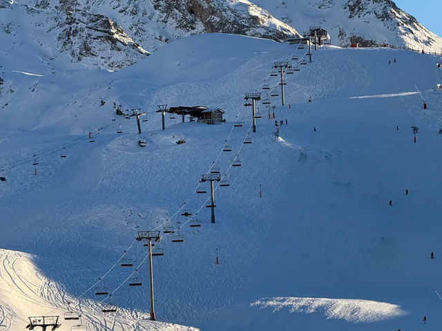 Powder Days and Alpine Nights: A Week in Val d’Isère