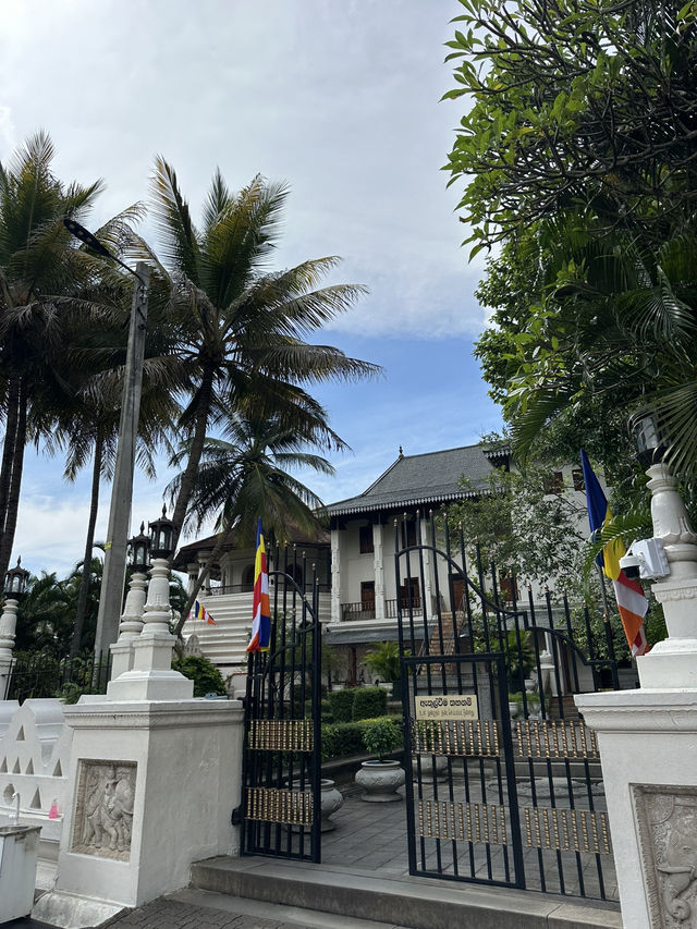 Kandy – The Heart of Sri Lanka 🌿🏞️