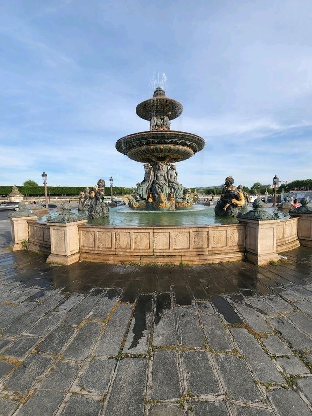 Exploring Paris’ 8th Arrondissement: Must-Dos & Halloween Fun 🎃