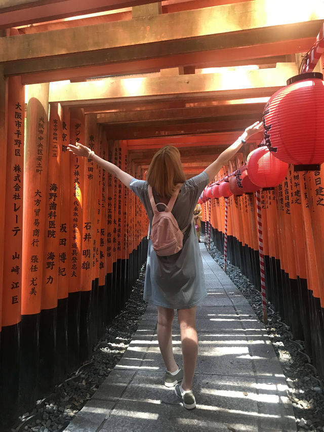 Fushimi Inari: Magical Foxes and Thousands of Tori