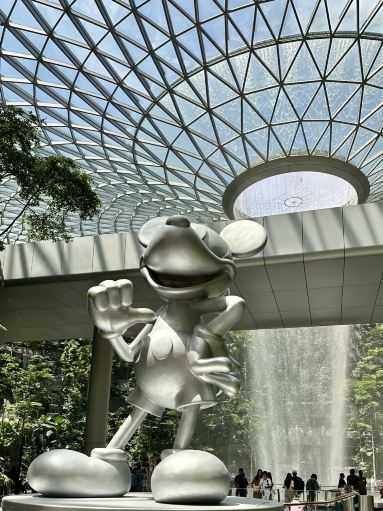 シンガポール・チャンギ国際空港「ジュエル（Jewel）」 | Trip.com
