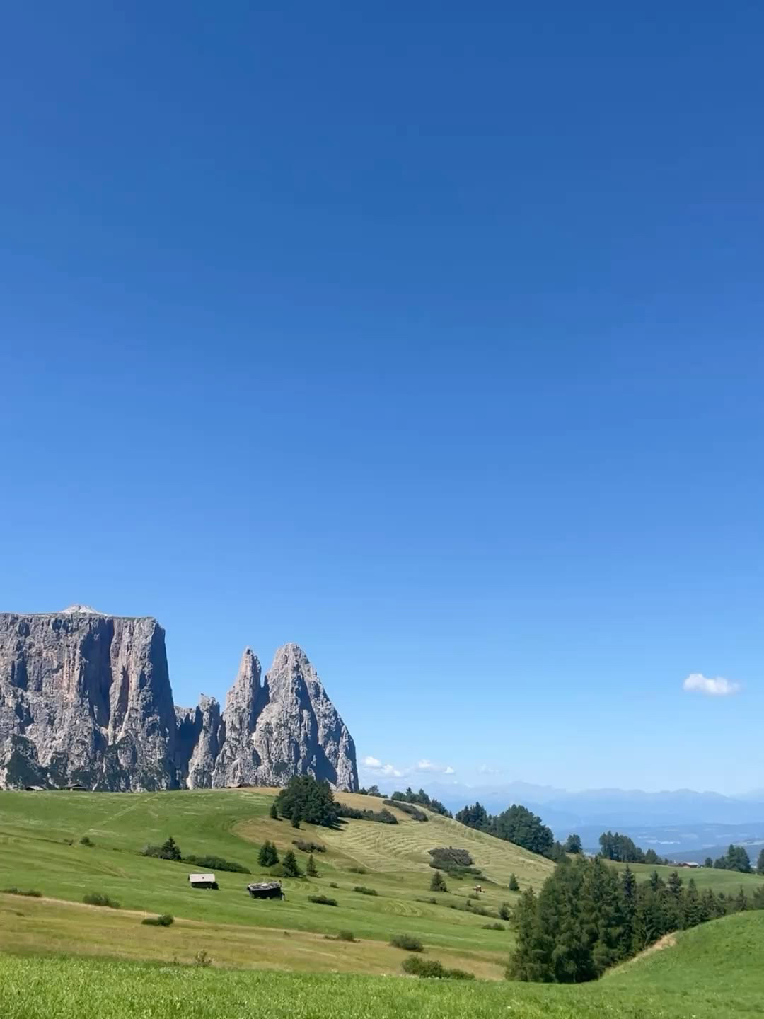 The Jagged Pyramids of Stone and Mist: The Dolomites, Italy 🇮🇹⛰️
