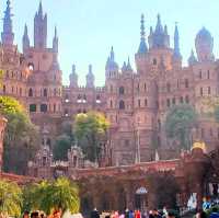 Must-See Dream Castle: Huasheng Yuan 