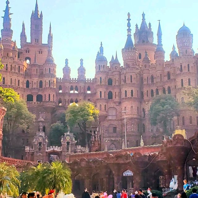 Must-See Dream Castle: Huasheng Yuan 