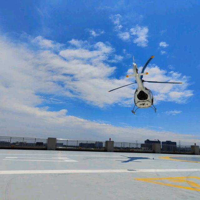 ✈️🚁 Take to the Skies: Flight Experience in Shanghai