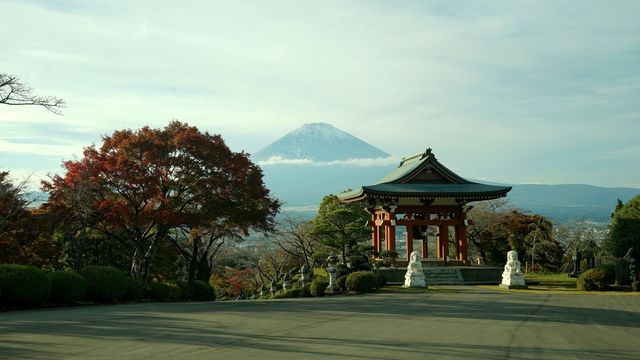 環繞富士山遊覽