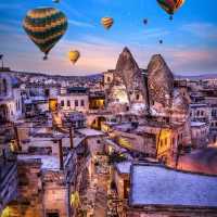 Fly High in Göreme, Cappadocia: Choose Your Favorite Hot Air Balloon Adventure! 🎈🌄