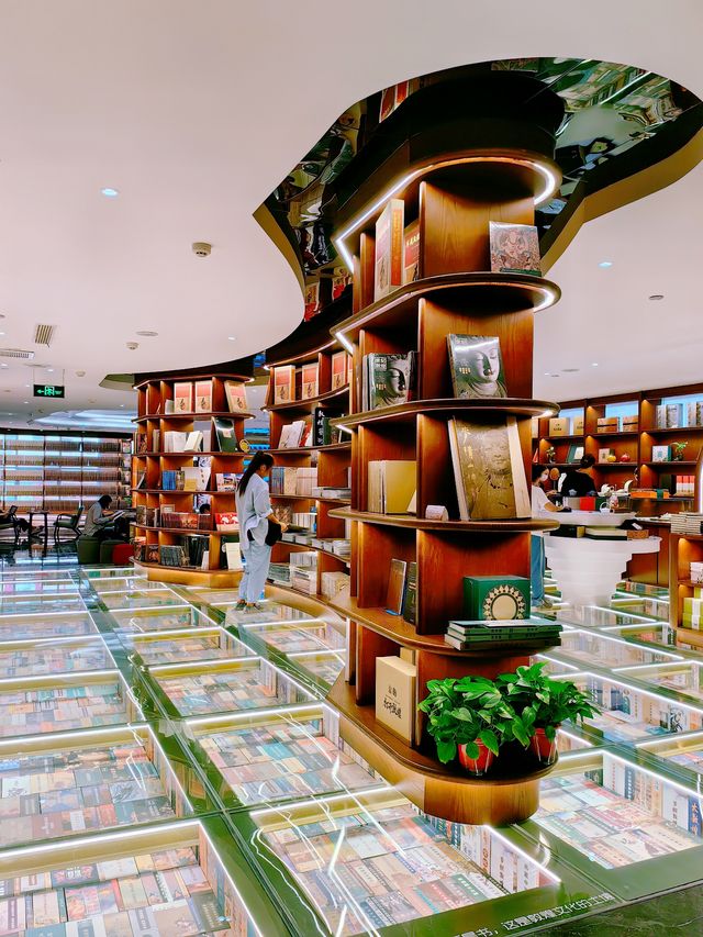 平價敦煌旅行伴手禮 來“敦煌書局”挑選吧 平價敦煌旅行伴手禮 來“敦煌書局”挑選吧