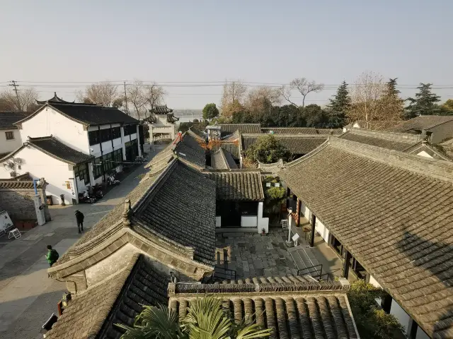 고요시 우성 역입니다