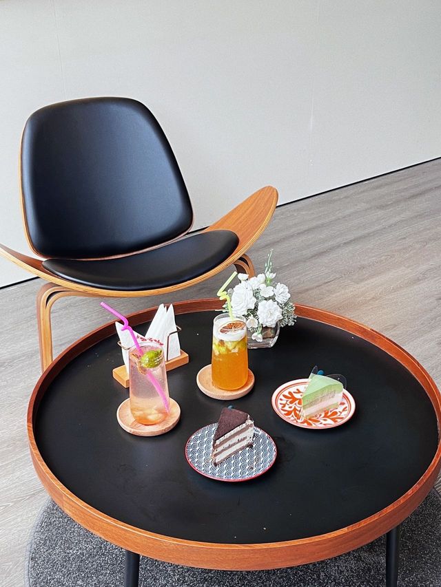 ☘️挖到一家賦有藝術畫廊氣息的coffee shop