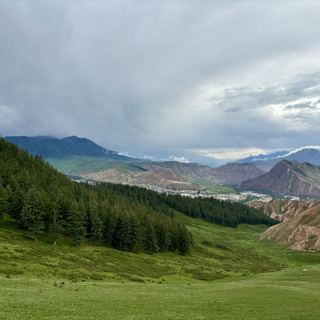 Loving the sea of green—Zhuo'er Mountain, the "Eastern Switzerland"