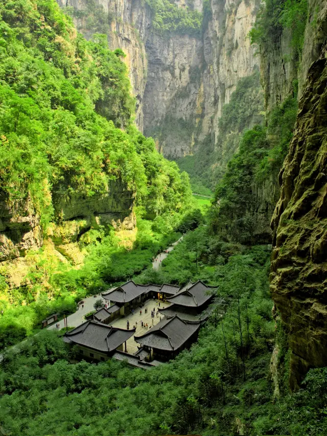 來重慶一定不要錯過武隆天坑地縫天生三橋