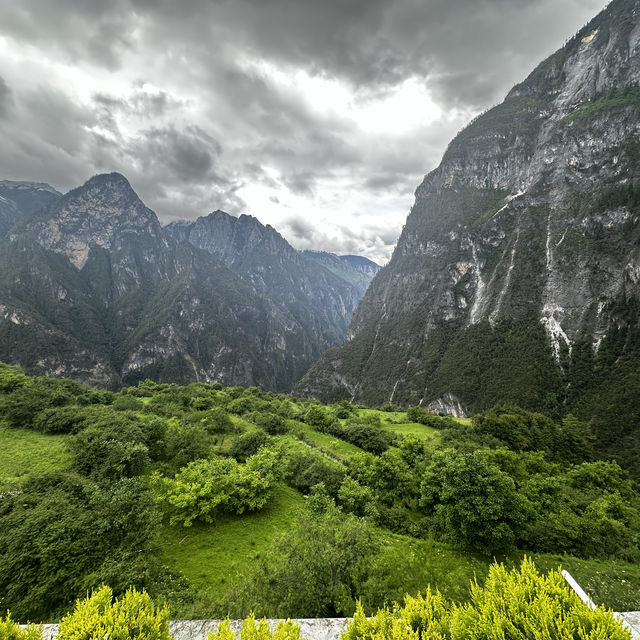 Shangri la gorge, Balegezong