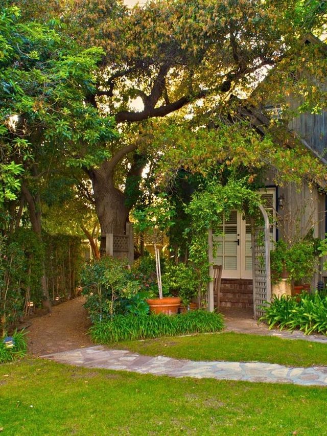🌟 Santa Barbara's Hidden Gem: Simpson House Inn 🌟