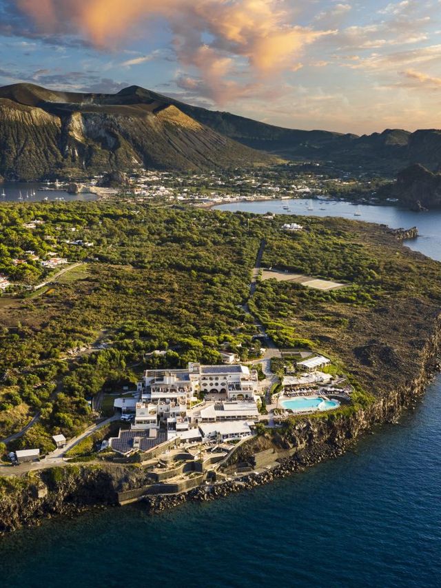 🌟 Sicily's Seaside Gem: Therasia Resort 🌋✨