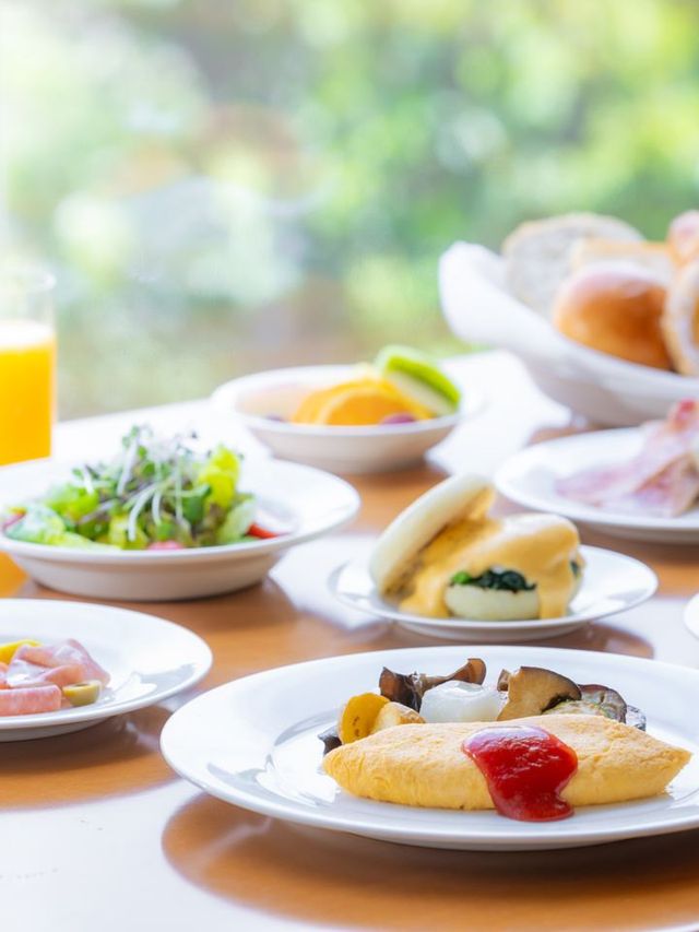 🌟 Osaka's Luxe Getaway: Grand Prince Hotel! 🌟