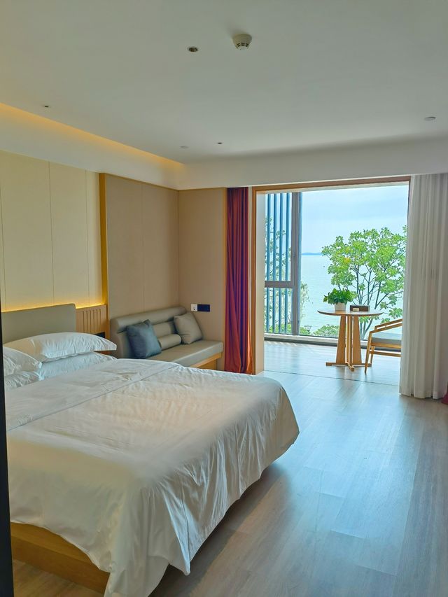 就在梁子島上新開湖景度假酒店