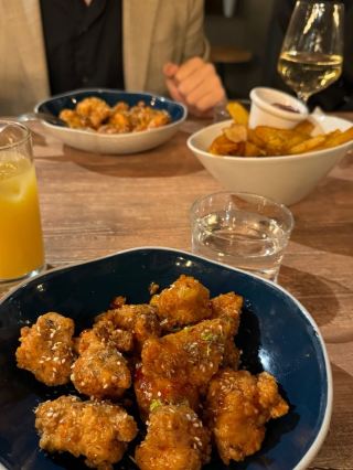 와, 정말 매력적인 곳이네요. 한번 가면 떠나기 힘든 곳이에요.