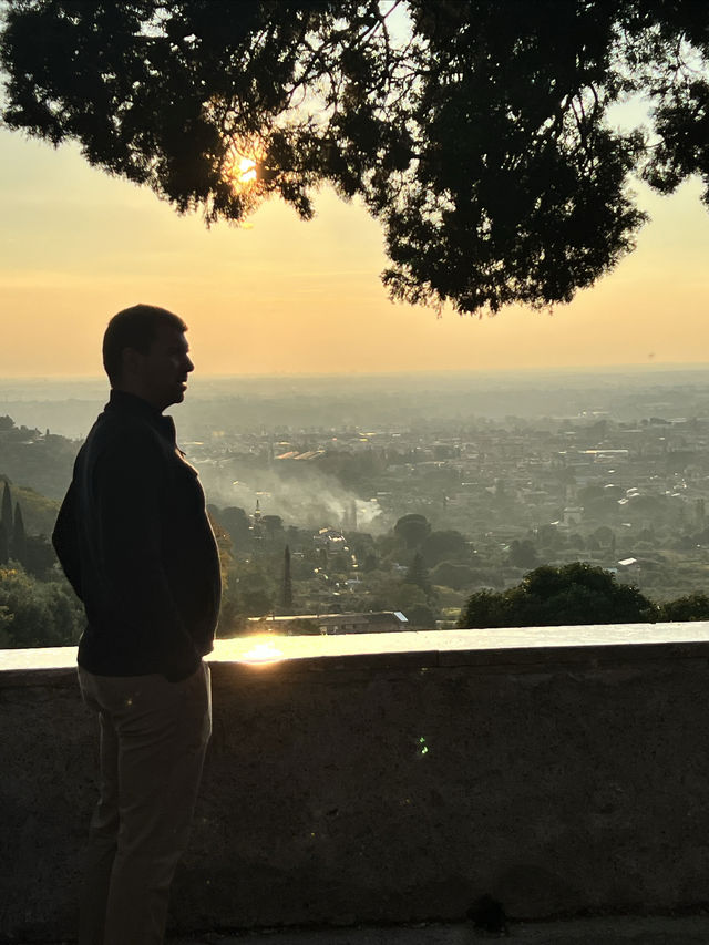 Tivoli 千泉宮（伊斯特別墅）。