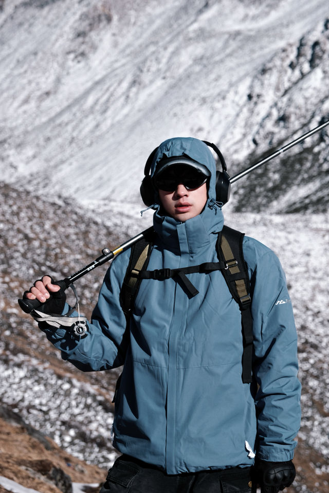 野馬海子徒步—遇見雪山下的藍冰湖泊 野馬海子徒步—遇見雪山下的藍冰湖泊